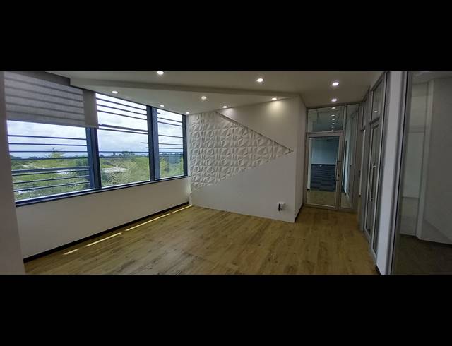 350M² OFFICE TO LET IN BRYANSTON